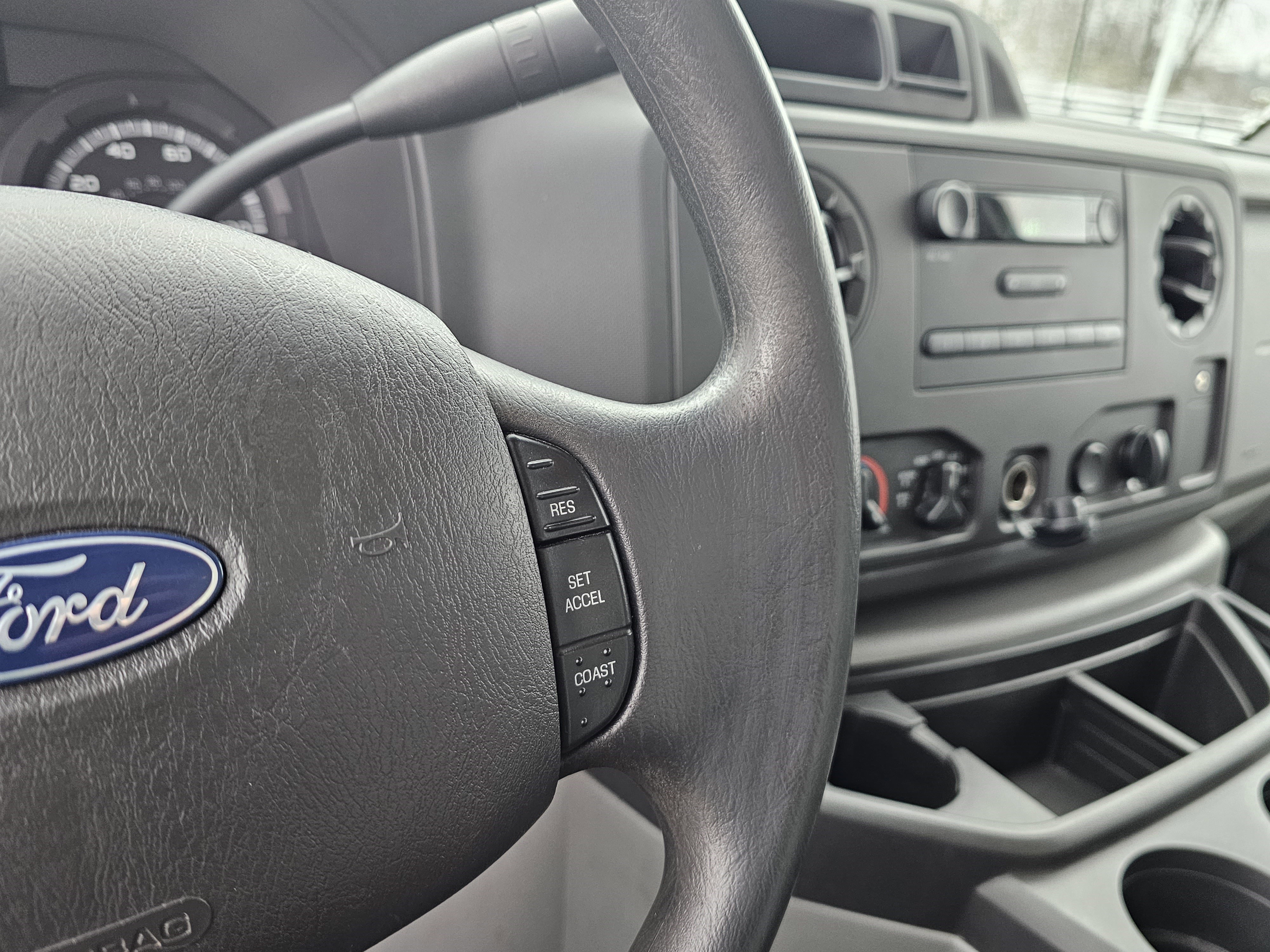 Used 2019 Ford E-350 and Econoline 350 Super Duty w/ Power Windows & Locks Group image 26