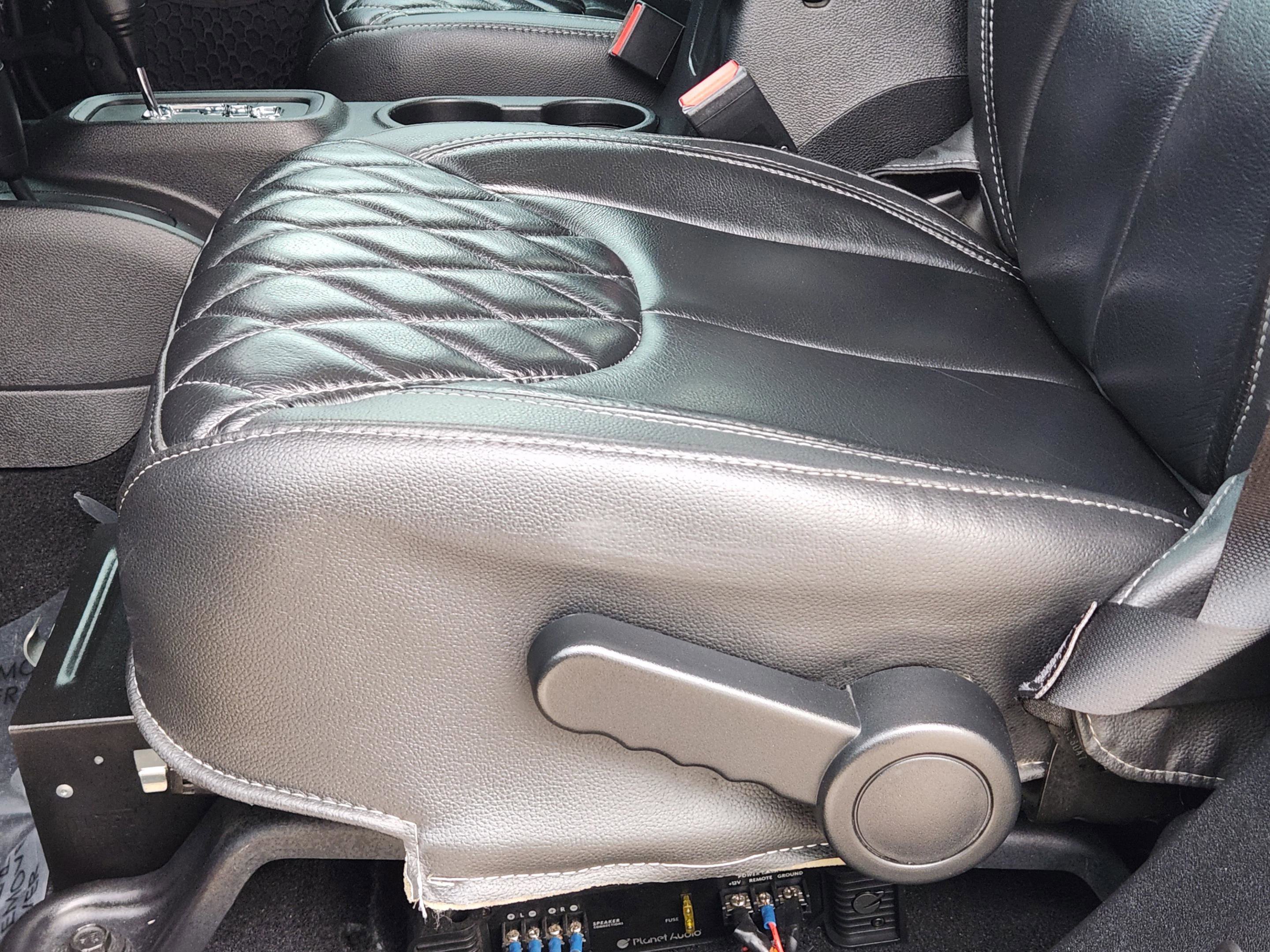 Used 2016 Jeep Wrangler Unlimited Sport image 18