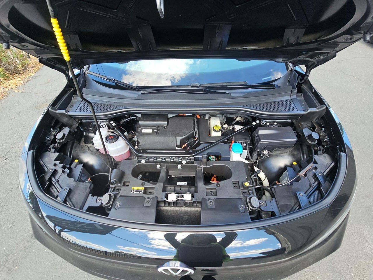 Used 2021 Volkswagen ID.4 Pro S w/ Gradient Package RWD image 21