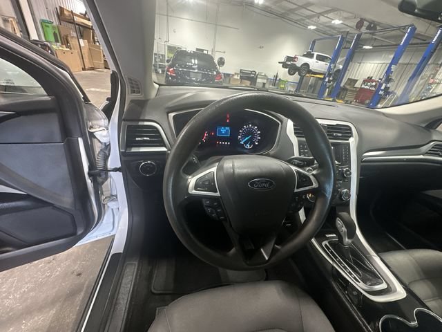 Used 2015 Ford Fusion S FWD image 15