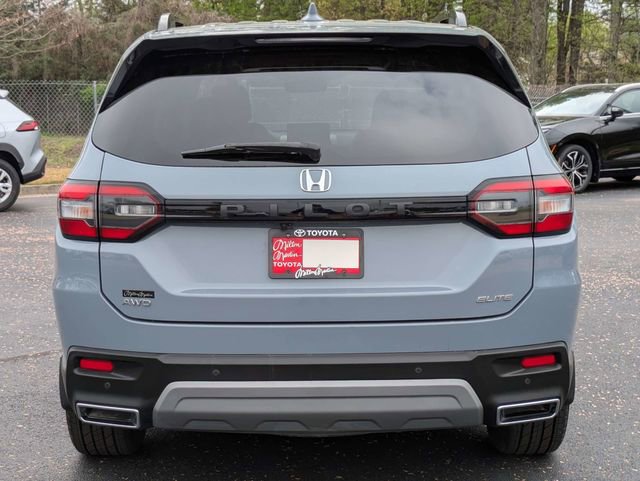 Used 2024 Honda Pilot Elite image 5