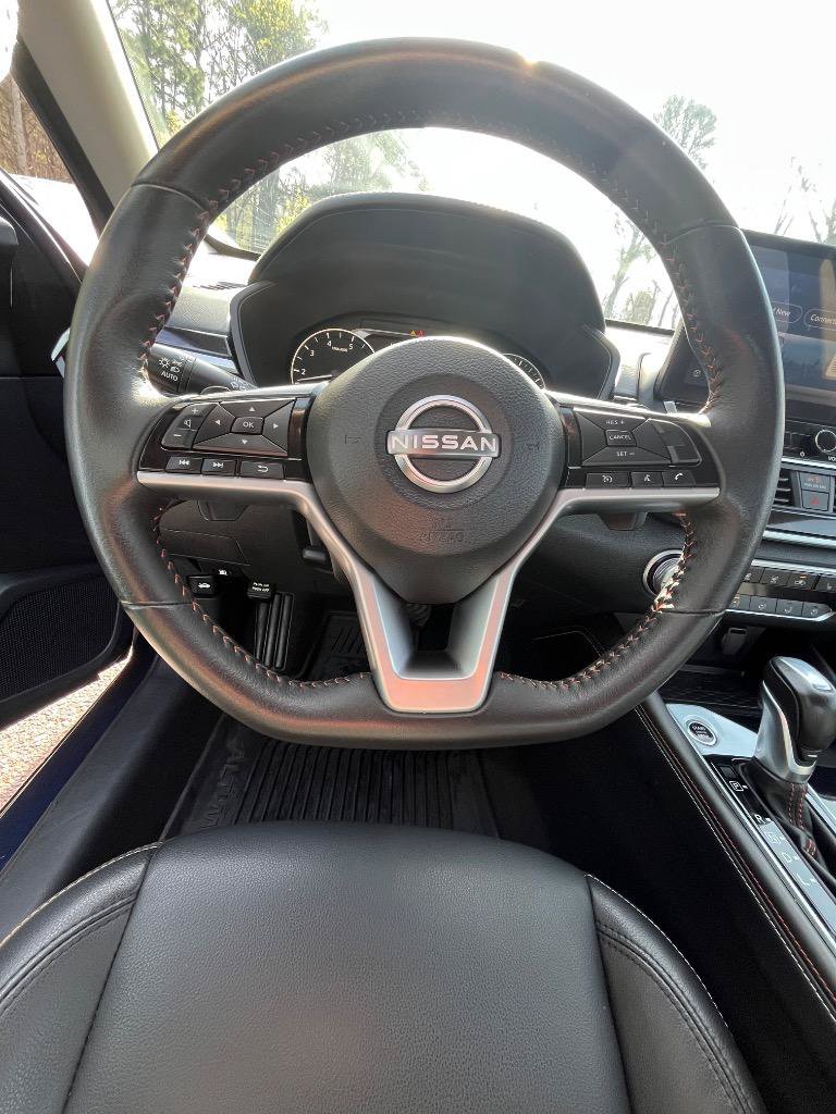 Used 2024 Nissan Altima 2.5 SR w/ SR Premium Package FWD image 49