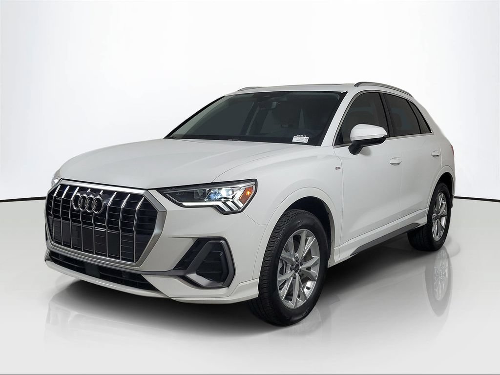 Used 2024 Audi Q3 2.0T Premium AWD/4WD image 3