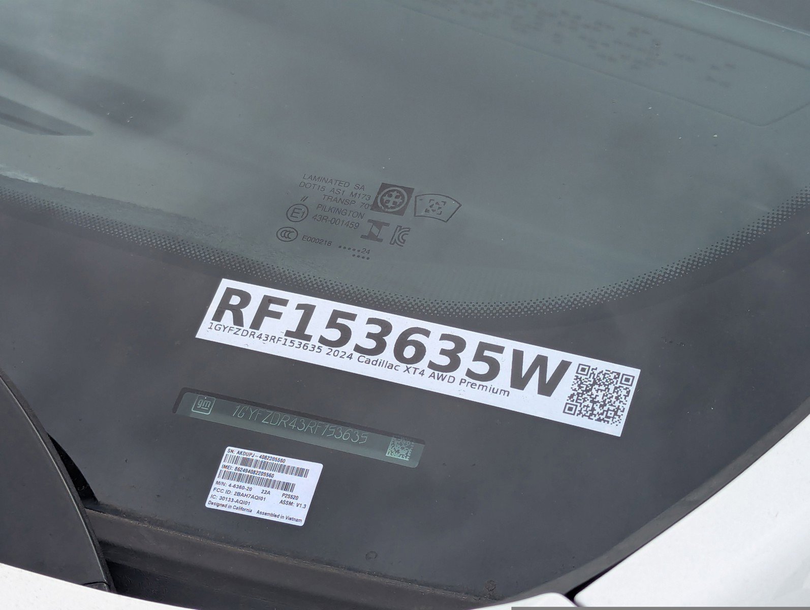 Certified 2024 Cadillac XT4 Premium Luxury image 33