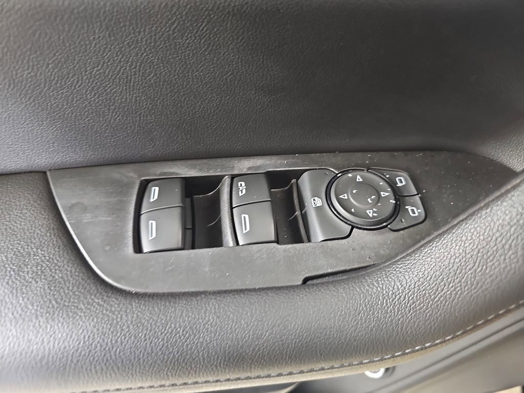 Certified 2019 Chevrolet Blazer LT image 33