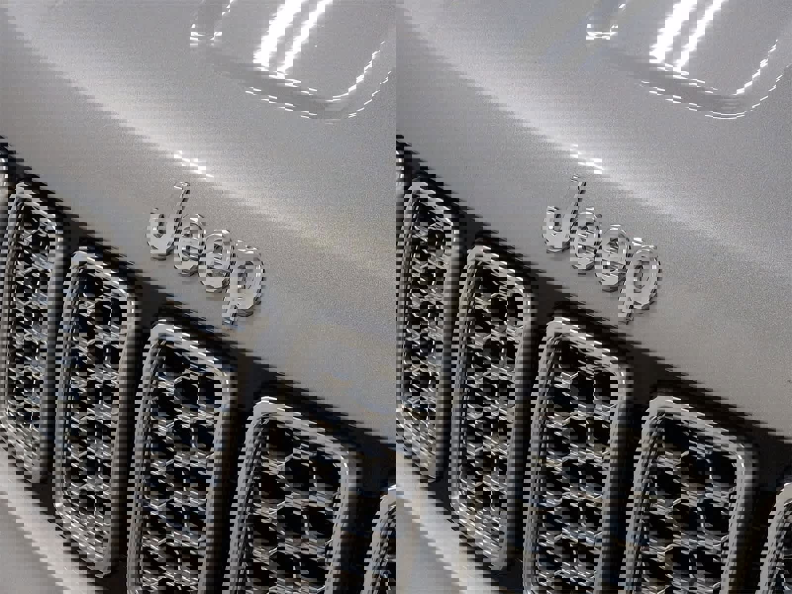 Certified 2019 Jeep Grand Cherokee Summit w/ Platinum Series Group image 12