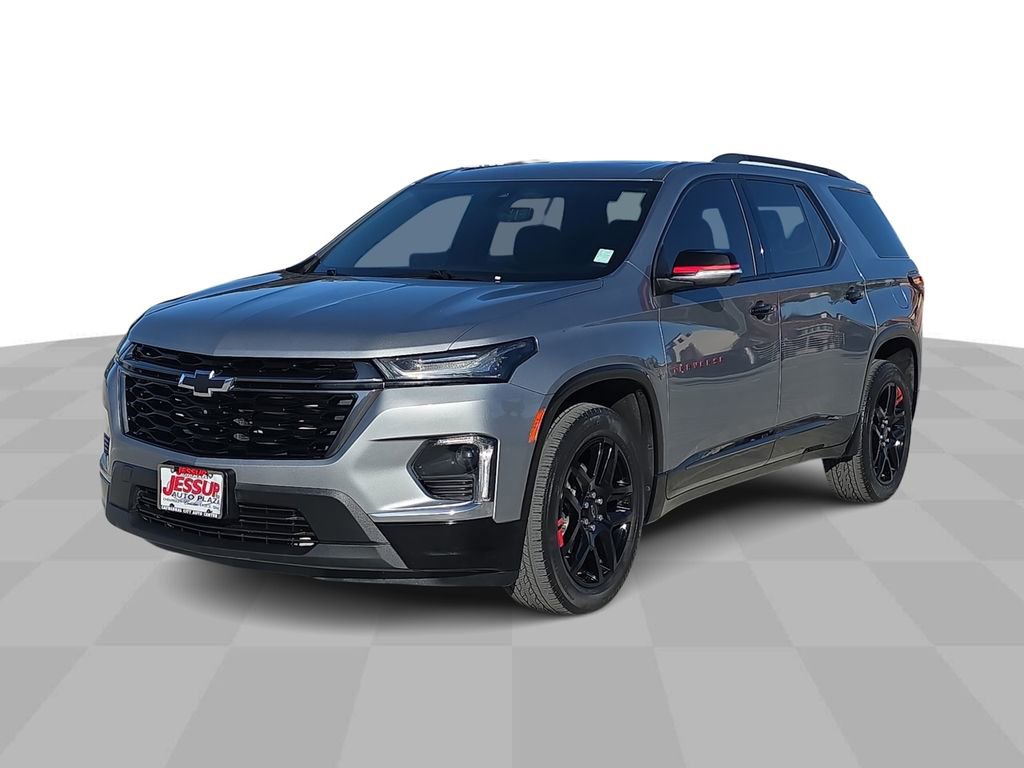 Used 2023 Chevrolet Traverse Premier w/ Redline Edition image 4