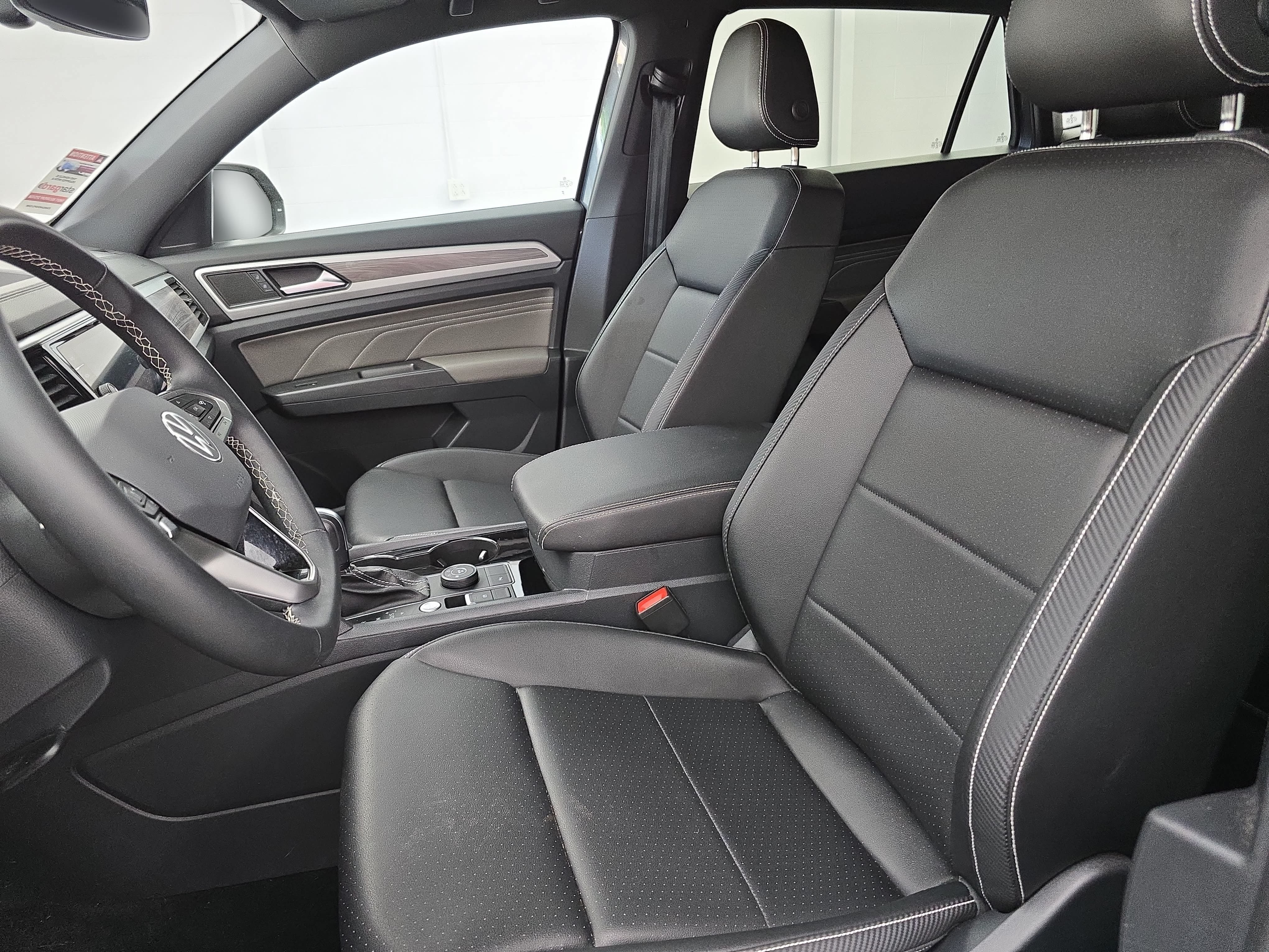 Certified 2023 Volkswagen Atlas Cross Sport SE AWD/4WD image 15