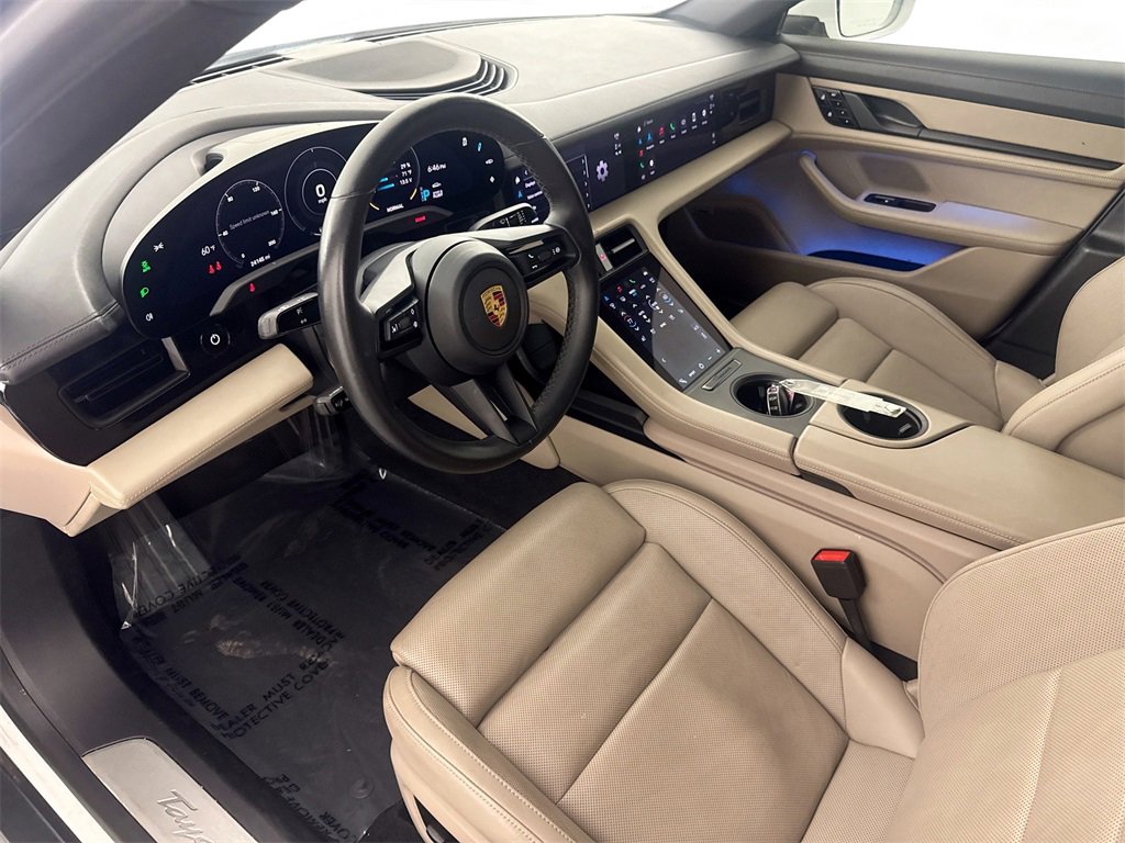 Used 2020 Porsche Taycan 4S image 9