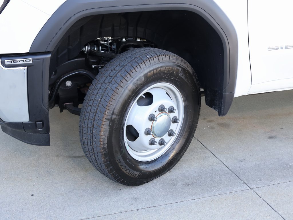 New 2025 GMC Sierra 3500 Pro w/ Convenience Package image 29