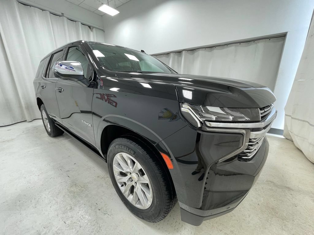 Used 2021 Chevrolet Tahoe Premier w/ Premium Package AWD/4WD image 3