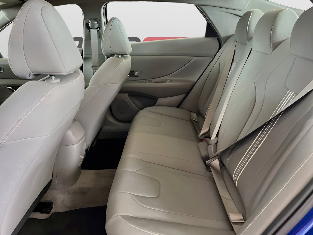 Used 2024 Hyundai Elantra SEL FWD image 24