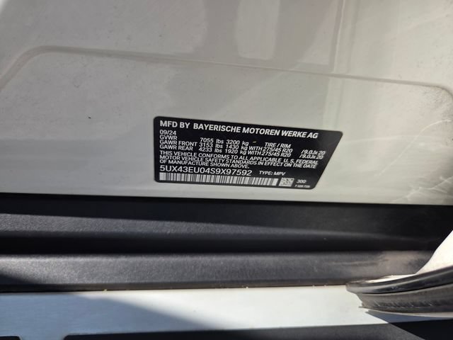 Used 2025 BMW X5 xDrive50e AWD/4WD image 25