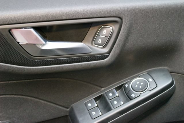 Used 2025 Ford Escape ST-Line AWD/4WD image 17