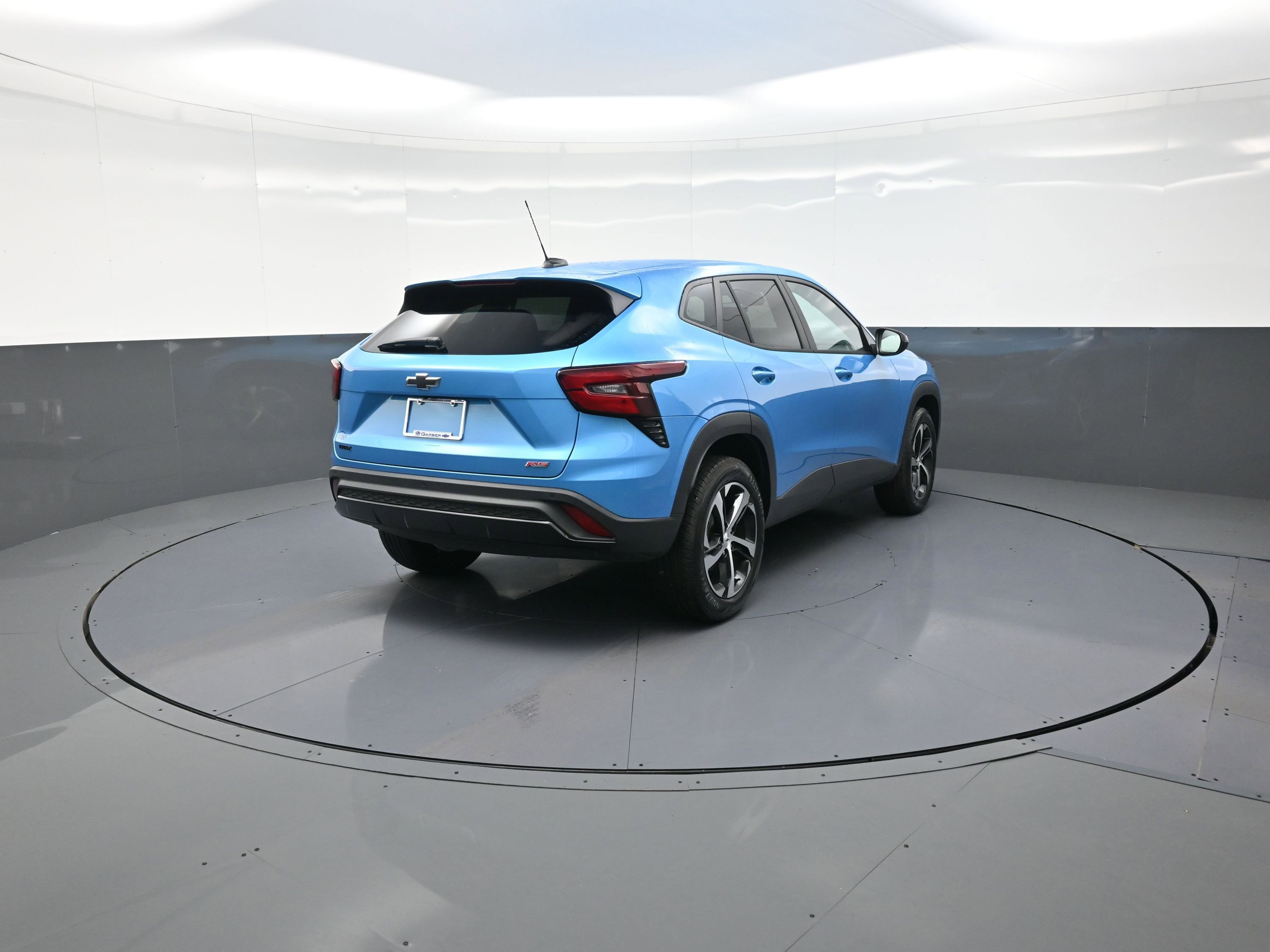 Used 2025 Chevrolet Trax RS image 3