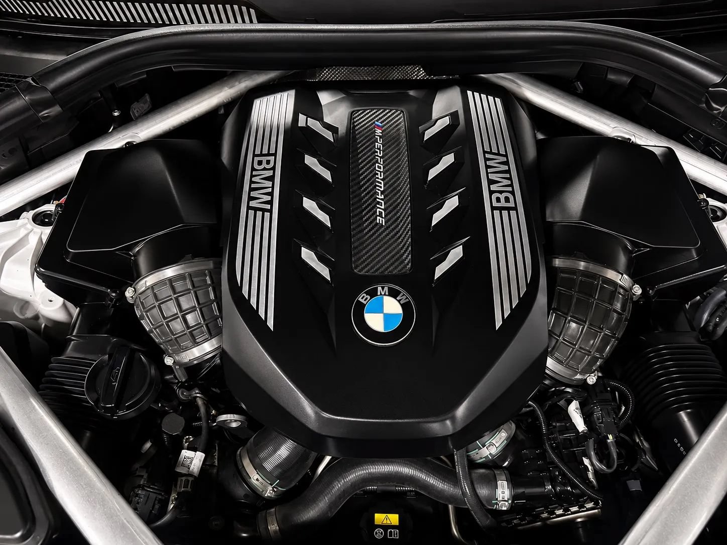 Used 2022 BMW X6 M50i w/ Executive Package AWD/4WD image 27