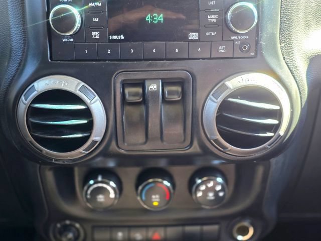 Used 2013 Jeep Wrangler Sport AWD/4WD image 24