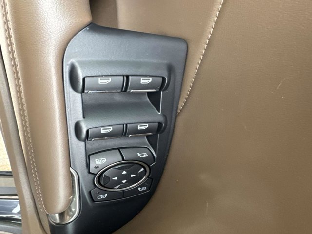 Used 2015 Lincoln MKC FWD w/ Equipment Group 102A Reserve image 11