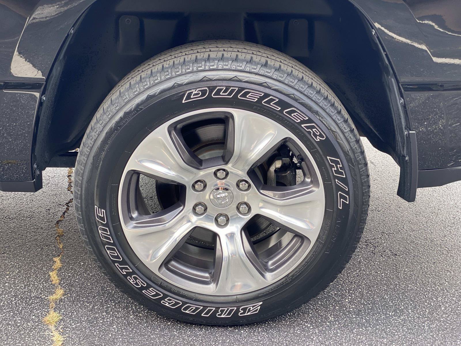 Used 2023 RAM 1500 Laramie AWD/4WD image 16