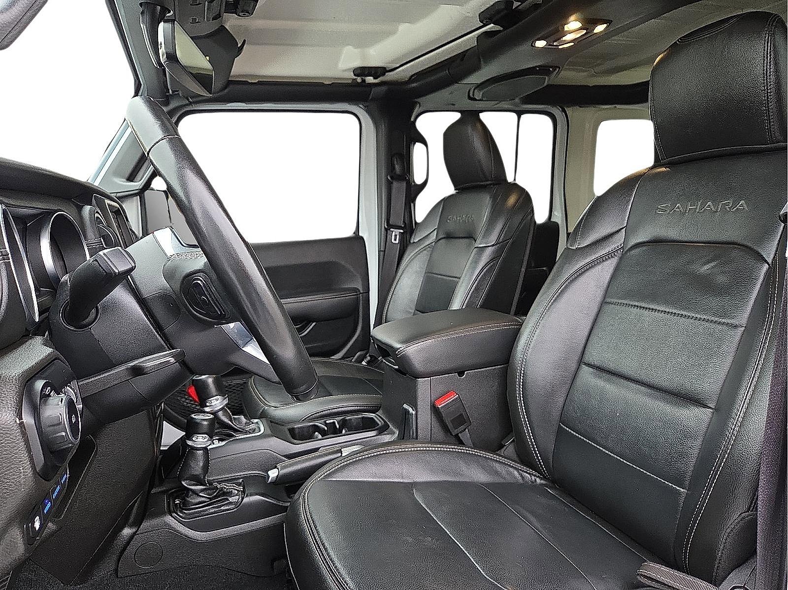 Used 2022 Jeep Wrangler Unlimited Sahara w/ Cold Weather Group image 14