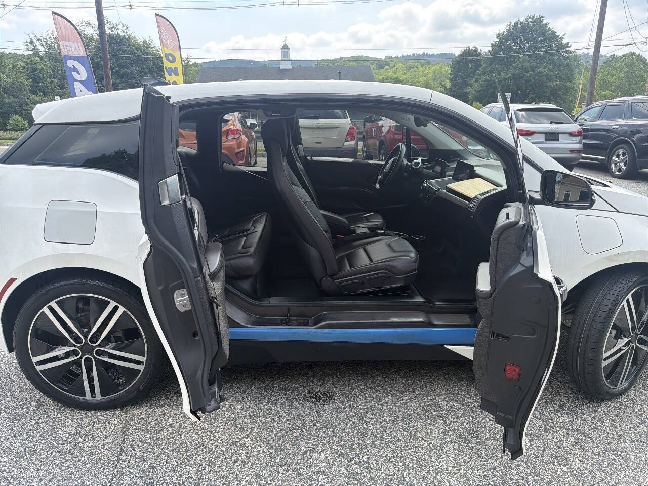 Used 2016 BMW i3 w/ Range Extender RWD image 15