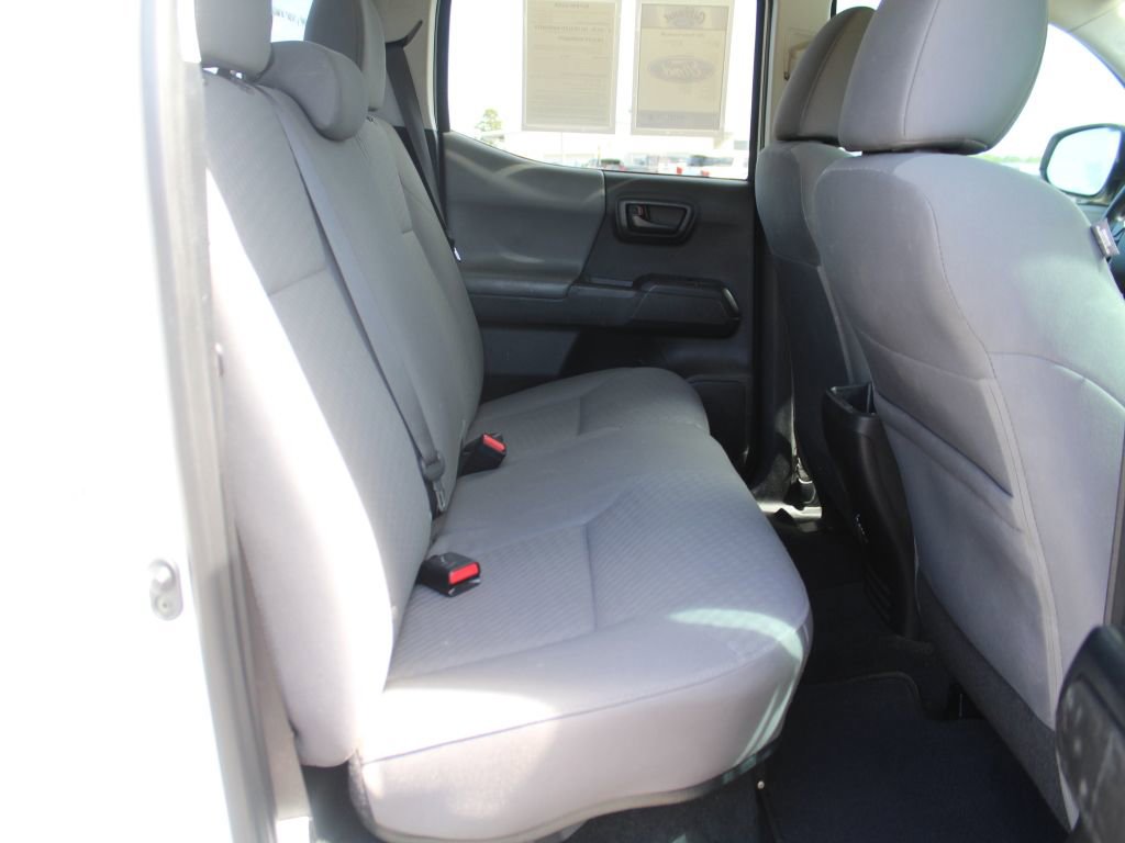 Used 2021 Toyota Tacoma SR w/ SR Convenience Package image 21