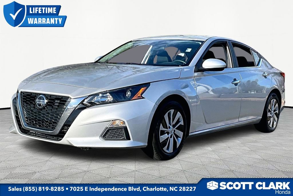 Used 2022 Nissan Altima 2.5 S image 3