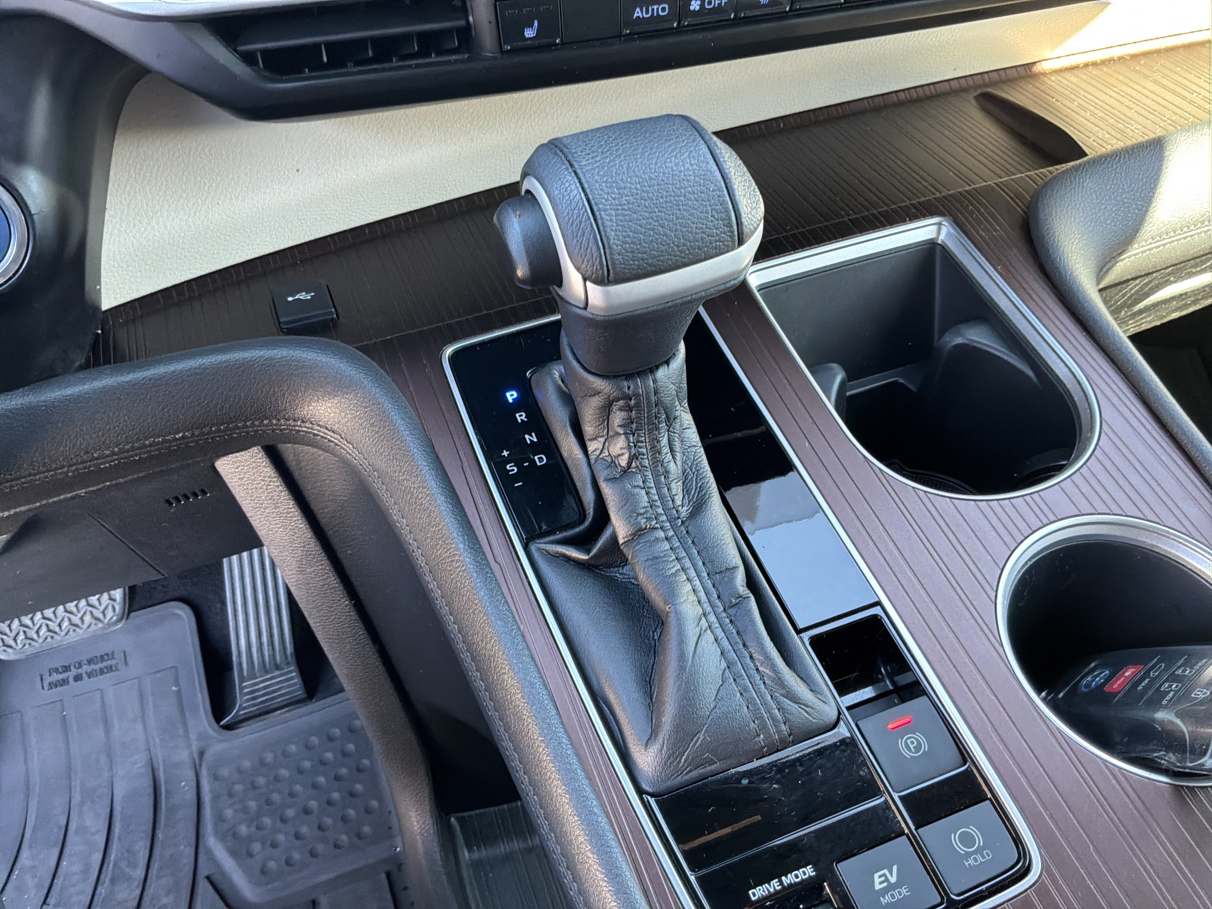 Used 2021 Toyota Sienna XLE FWD image 26