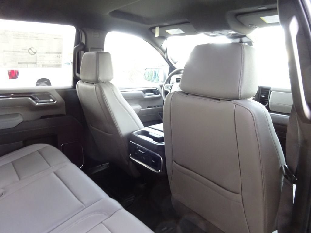 New 2026 Chevrolet Silverado 1500 LTZ w/ Technology Package AWD/4WD image 21