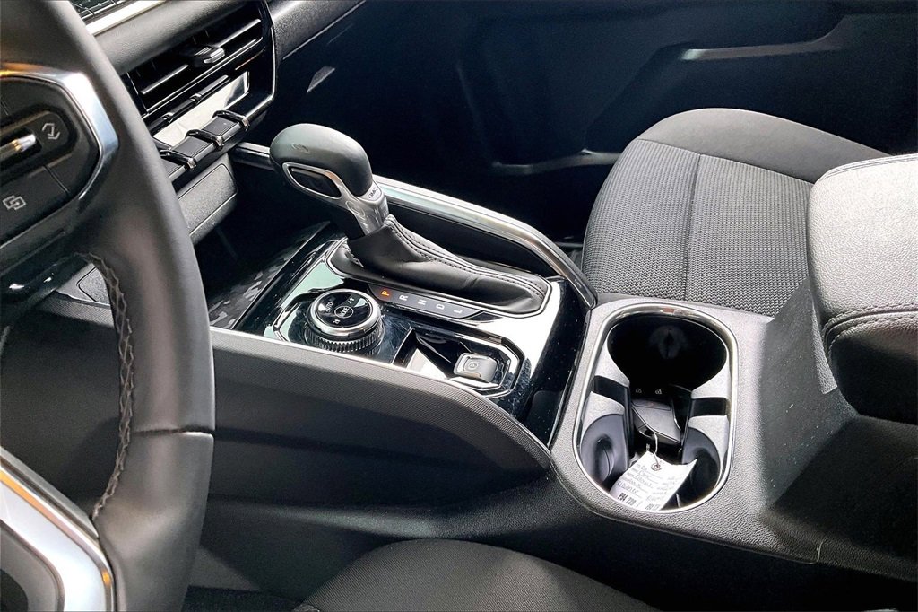 Used 2024 GMC Canyon Elevation w/ Trailering Package image 15