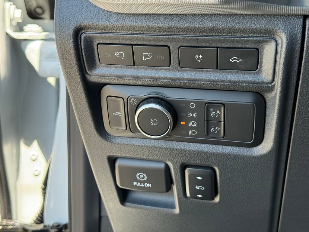 Certified 2022 Ford F150 Raptor w/ Raptor 37 Performance Package AWD/4WD image 18