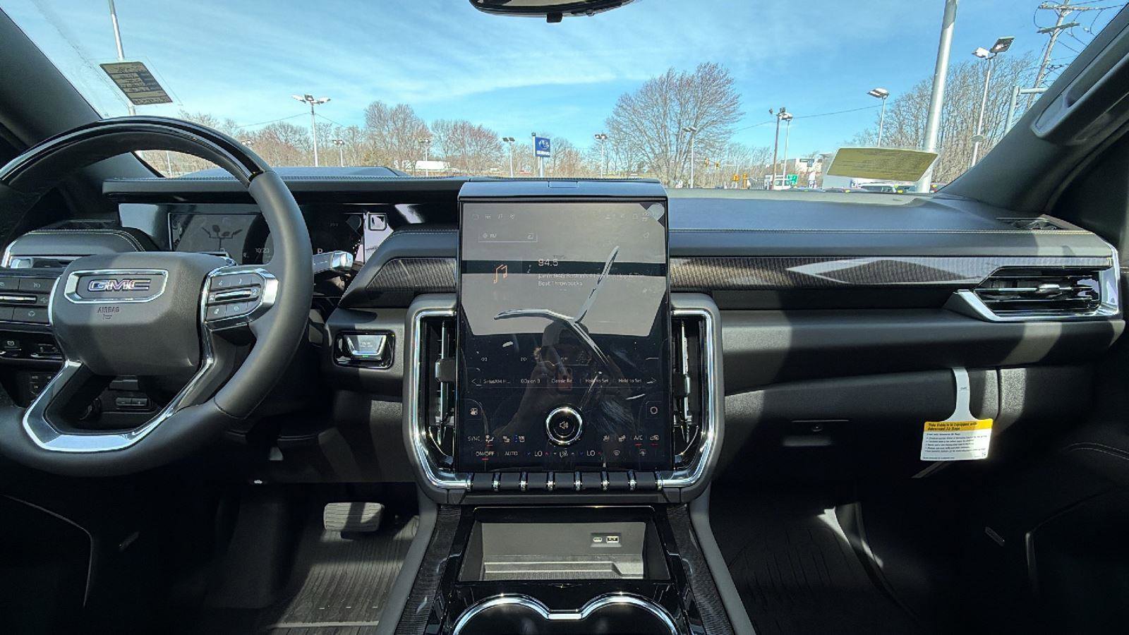 New 2026 GMC Yukon XL Elevation w/ Elevation Premium Package AWD/4WD image 24