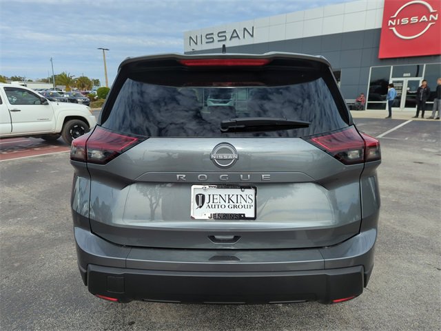 New 2026 Nissan Rogue S image 5