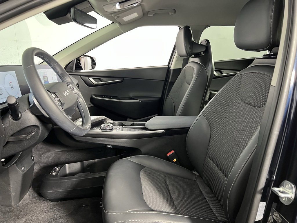 Used 2024 Kia EV6 Light image 25