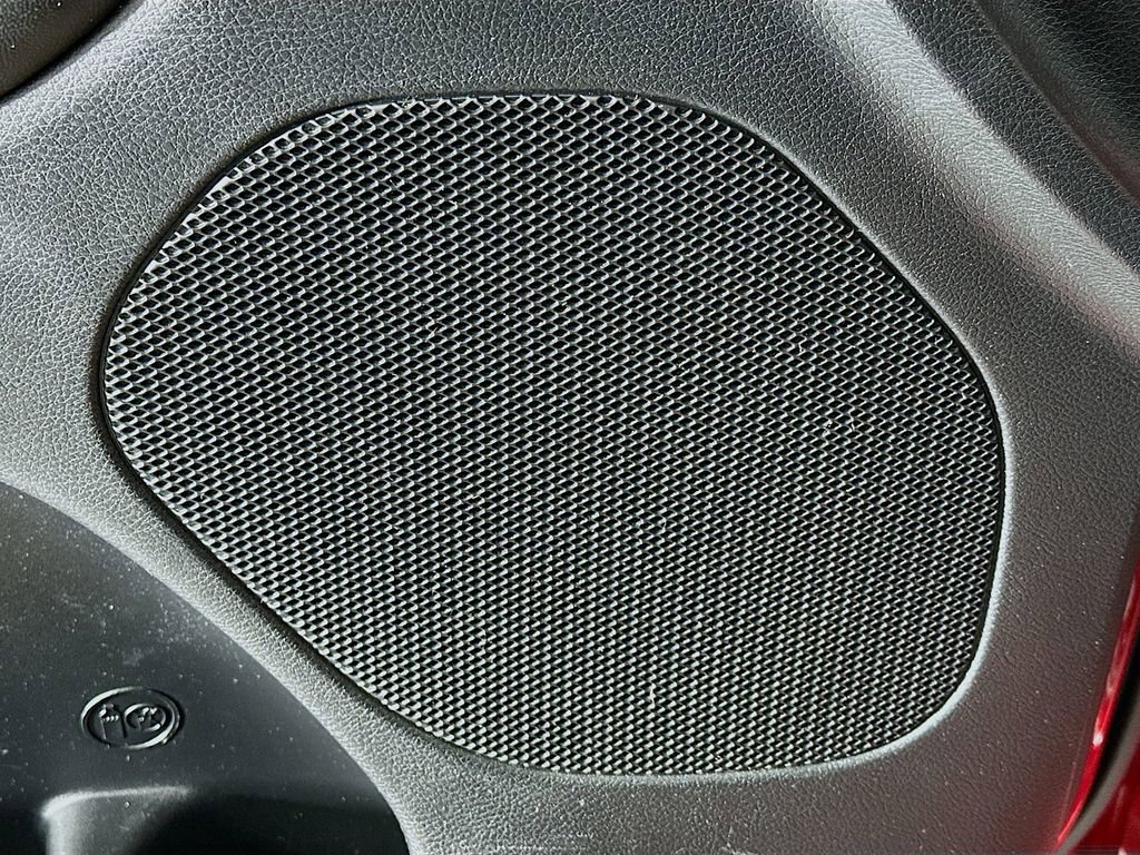 Used 2014 Jeep Grand Cherokee Limited w/ Trailer Tow Group IV image 21