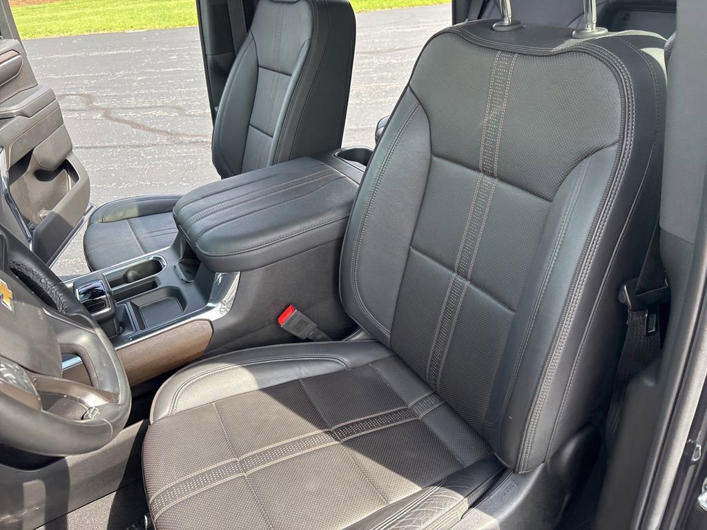 Used 2024 Chevrolet Silverado 1500 High Country w/ High Country Premium Package AWD/4WD image 44