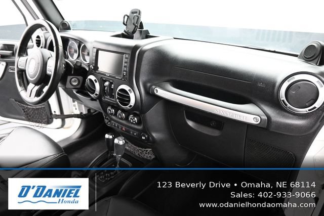 Used 2013 Jeep Wrangler Unlimited Sahara w/ Trailer Tow Group AWD/4WD image 41