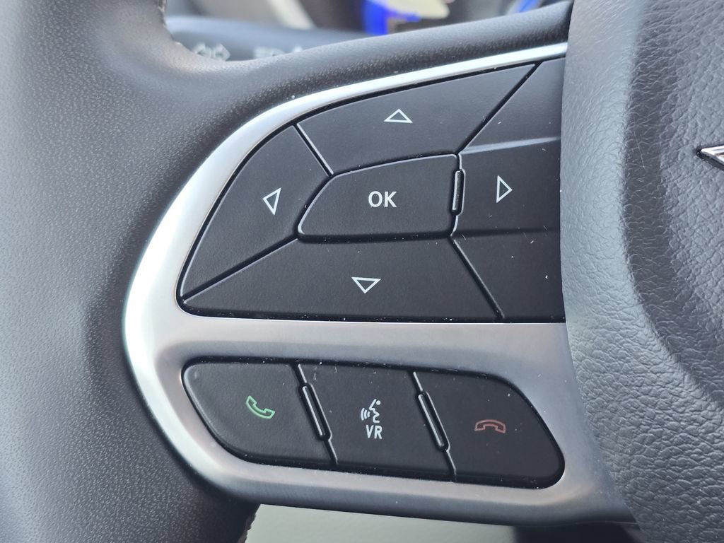 Used 2024 Chrysler Pacifica Touring-L image 19