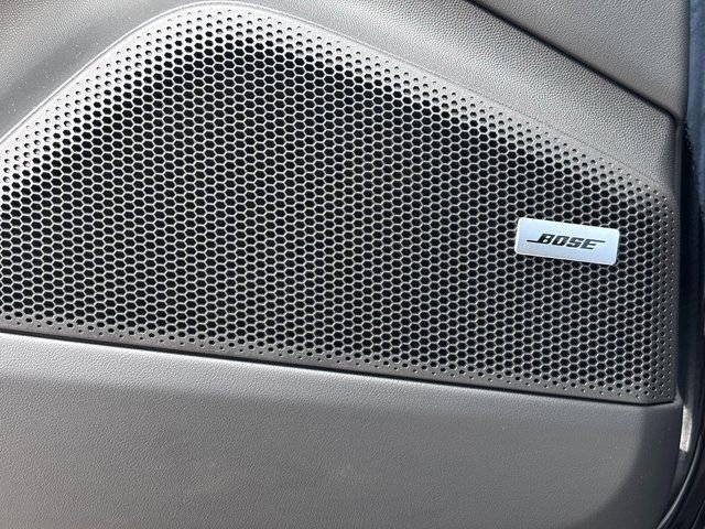 New 2026 Porsche Macan Electric RWD image 23