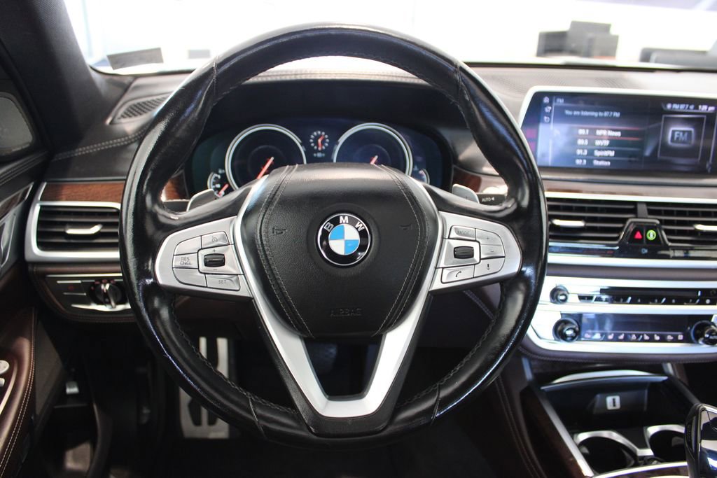 Used 2017 BMW 750i xDrive AWD/4WD image 22