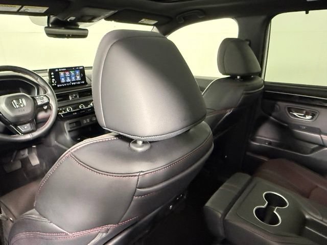 Used 2025 Honda Pilot Black Edition image 38