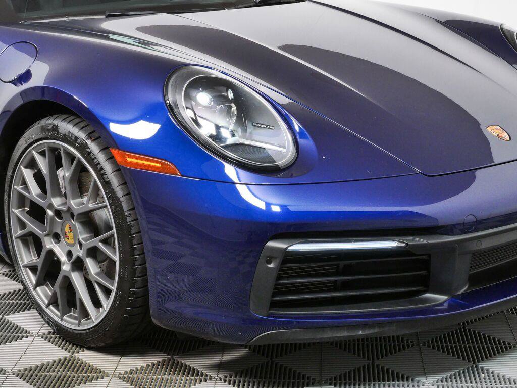 Used 2023 Porsche 911 Carrera RWD image 30