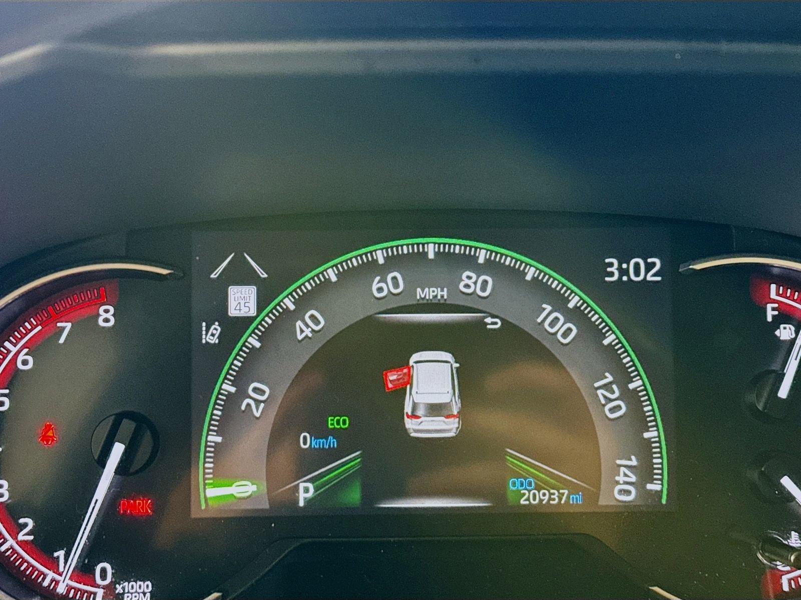 Used 2024 Toyota RAV4 LE AWD/4WD image 9