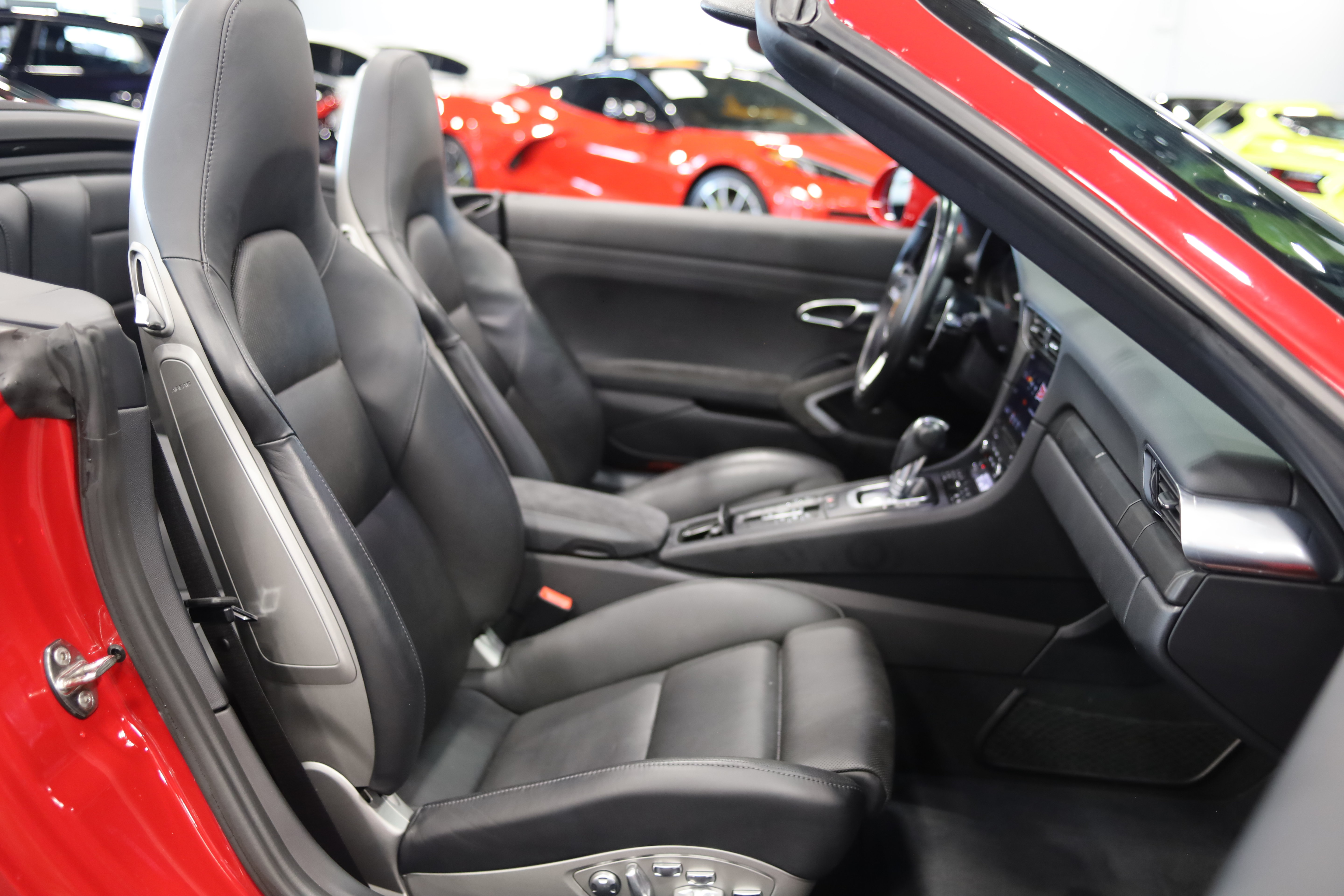 Used 2018 Porsche 911 Carrera 4 GTS AWD/4WD image 38