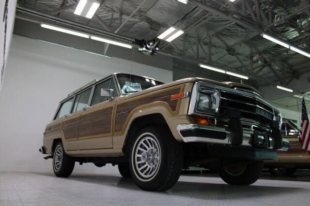 Used 1989 Jeep Grand Wagoneer image 42