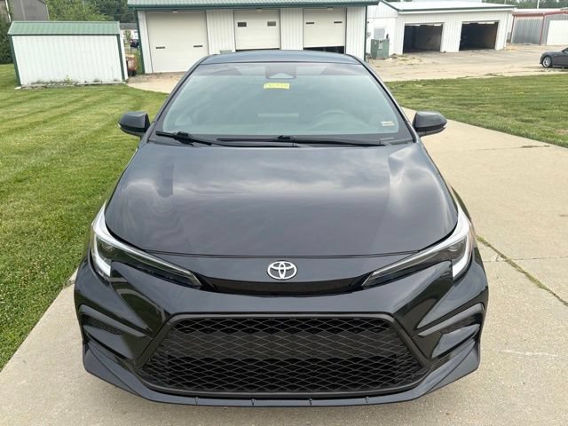 Used 2024 Toyota Corolla SE FWD image 2