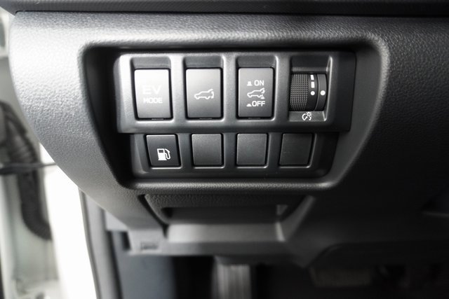 New 2025 Subaru Forester Limited w/ Popular Package image 15