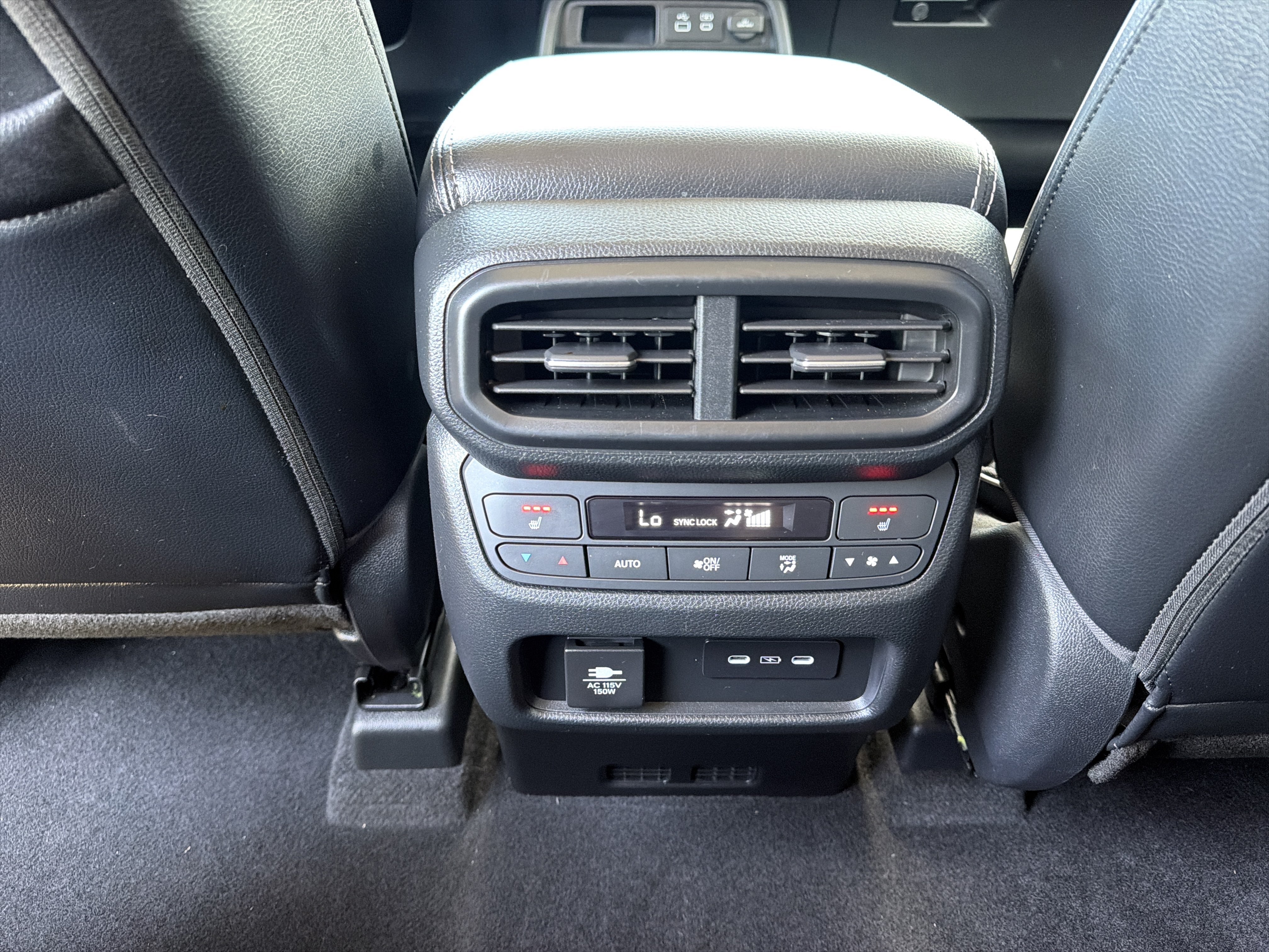 Certified 2024 Honda Pilot Elite image 28