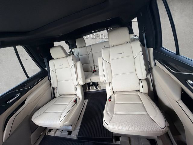 Certified 2023 Cadillac Escalade Premium Luxury w/ Performance Package AWD/4WD image 22
