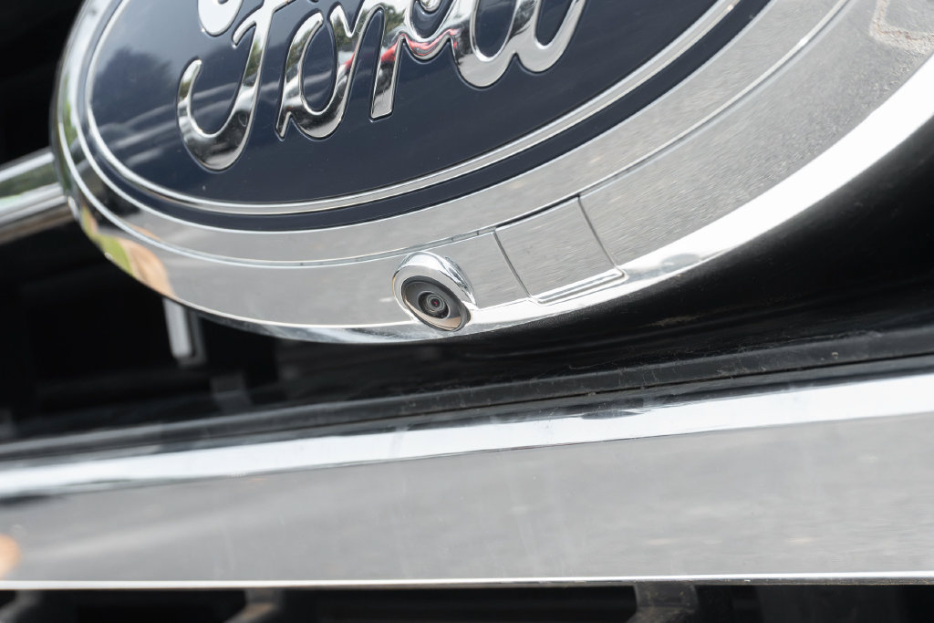 Used 2022 Ford F150 Lariat w/ Max Trailer Tow Package AWD/4WD image 6